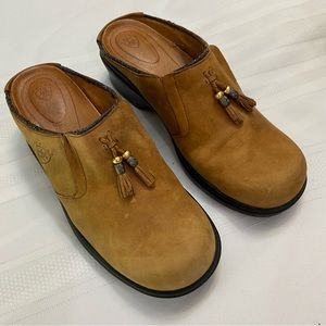 Ariat Womens Mendocino Tassel Leather Clogs - size 8.5